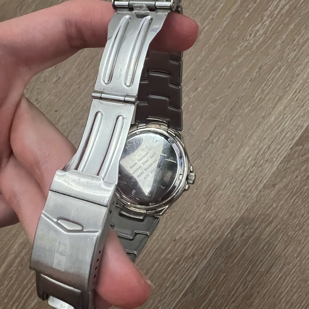Perry Ellis Watch - Picture 3 of 5